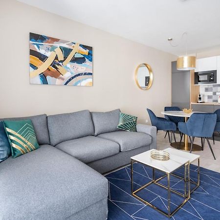 Navy Angel Apartment With Balcony ブダペスト エクステリア 写真