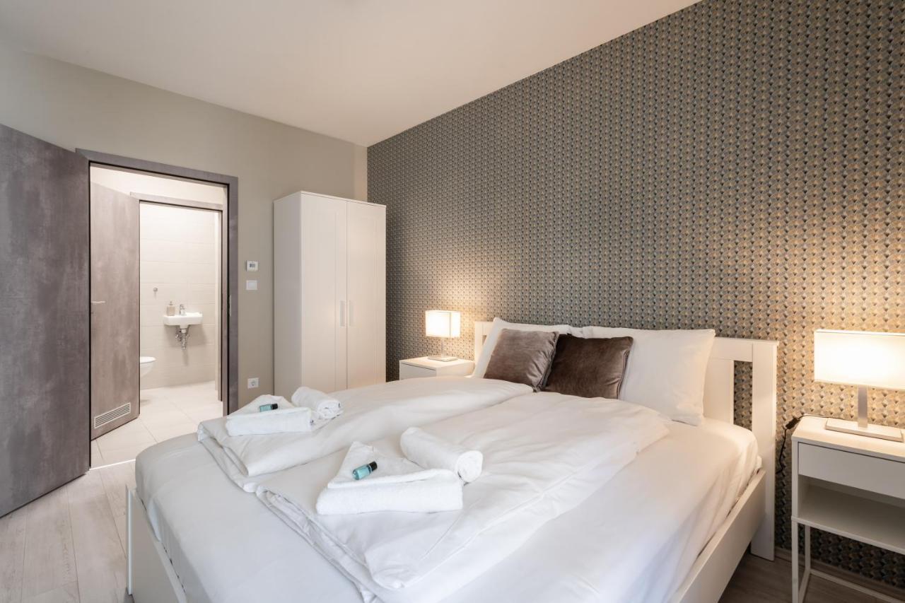 Navy Angel Apartment With Balcony ブダペスト エクステリア 写真