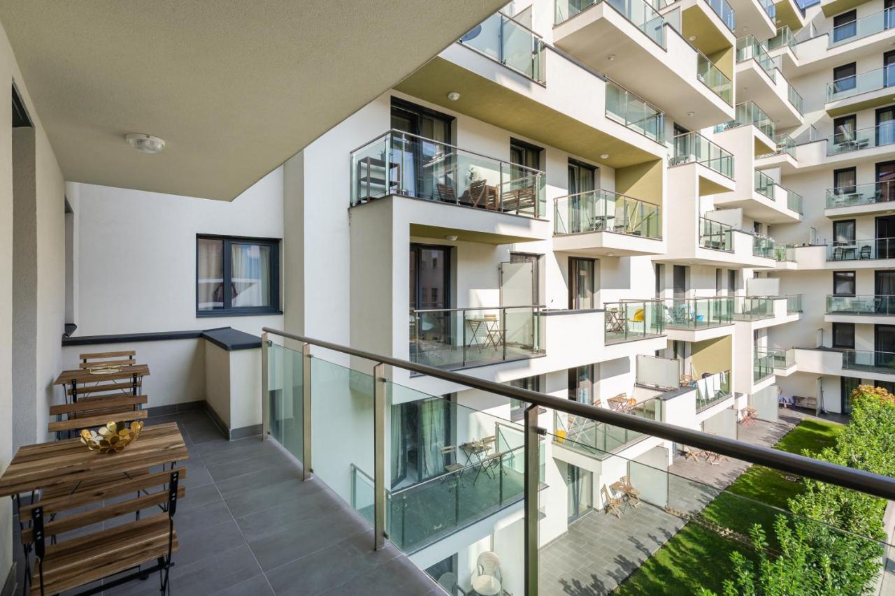 Navy Angel Apartment With Balcony ブダペスト エクステリア 写真
